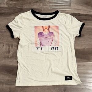 Taylor Swift 1989 Official Concert Tee
